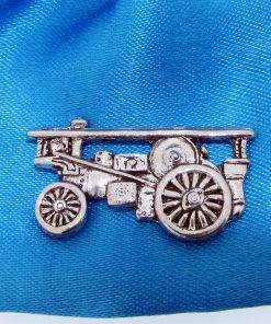 Showman Traction Engine Pin Badge - high quality pewter gifts from Pageant Pewter